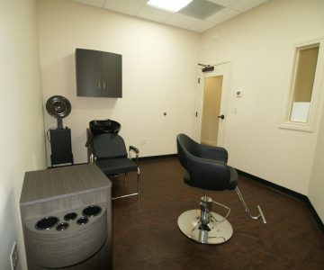 spacious suite 01